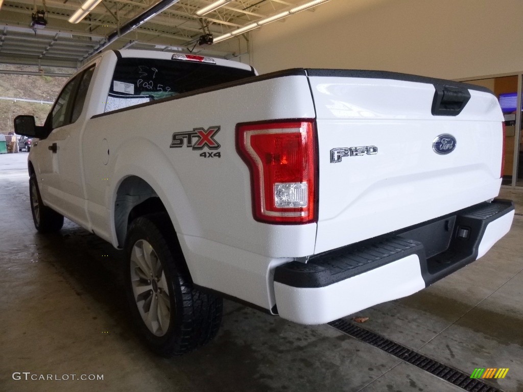2017 F150 XL SuperCab 4x4 - Oxford White / Black photo #3