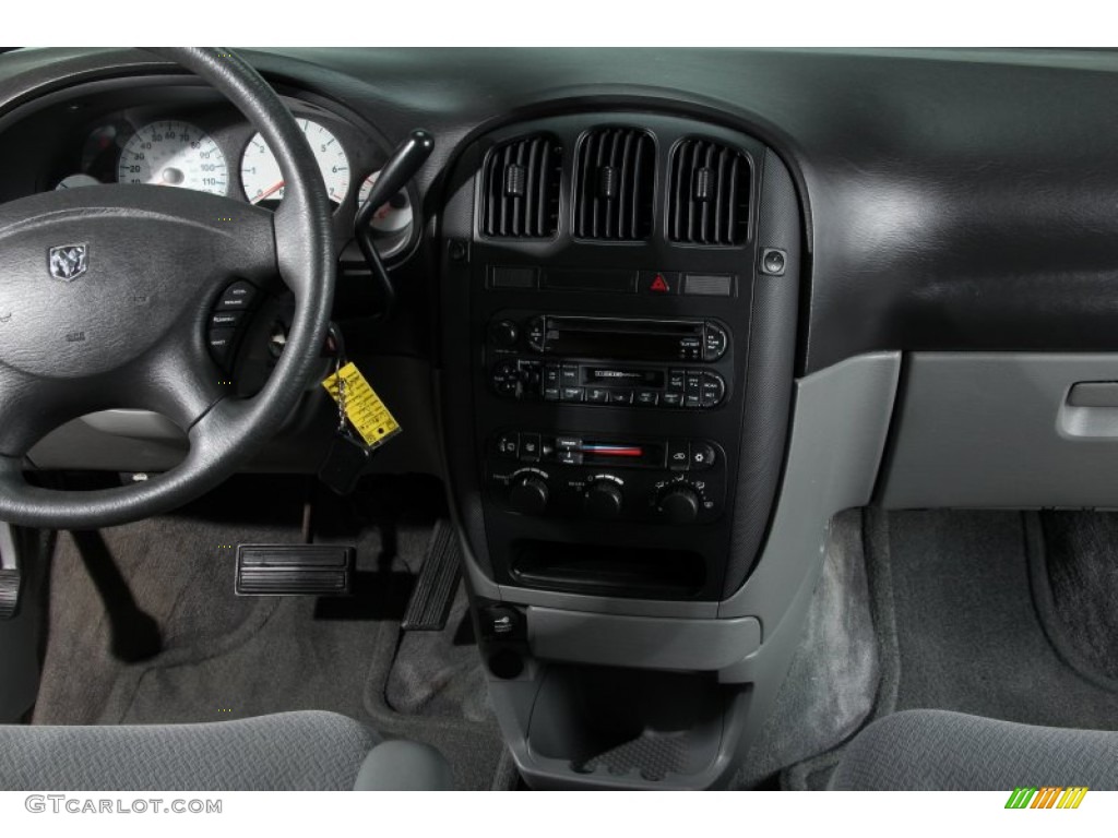 2005 Dodge Grand Caravan SE Controls Photos
