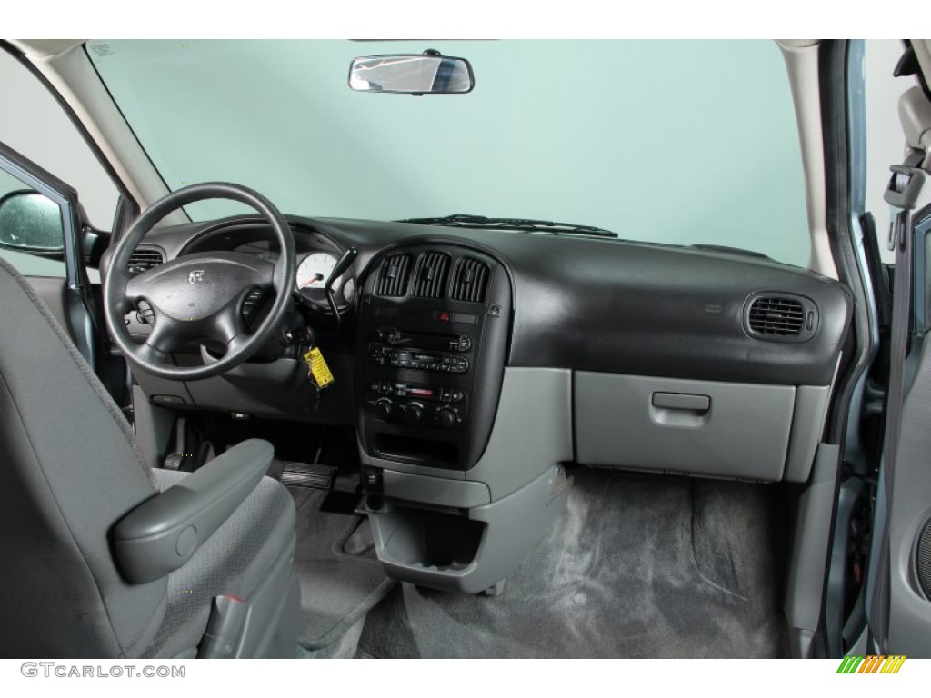 2005 Grand Caravan SE - Butane Blue Pearl / Medium Slate Gray photo #28