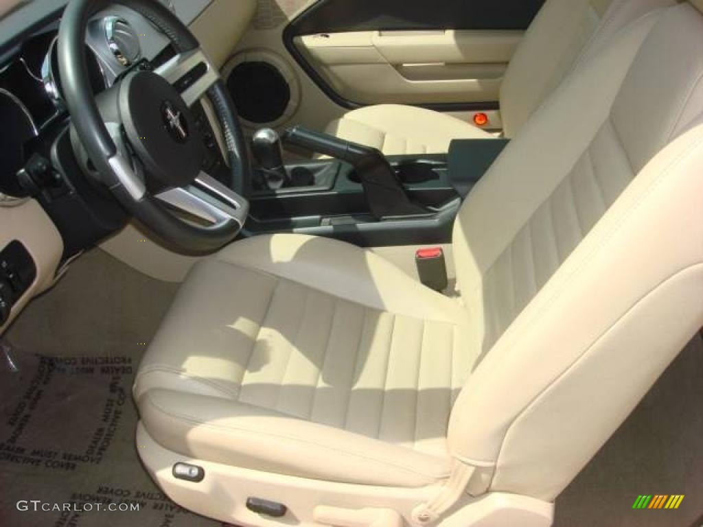 Light Parchment Interior 2006 Ford Mustang GT Premium Coupe Photo #11963986