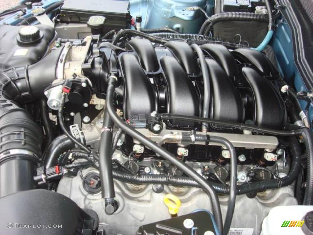 2006 Ford Mustang GT Premium Coupe 4.6 Liter SOHC 24-Valve VVT V8 Engine Photo #11964092
