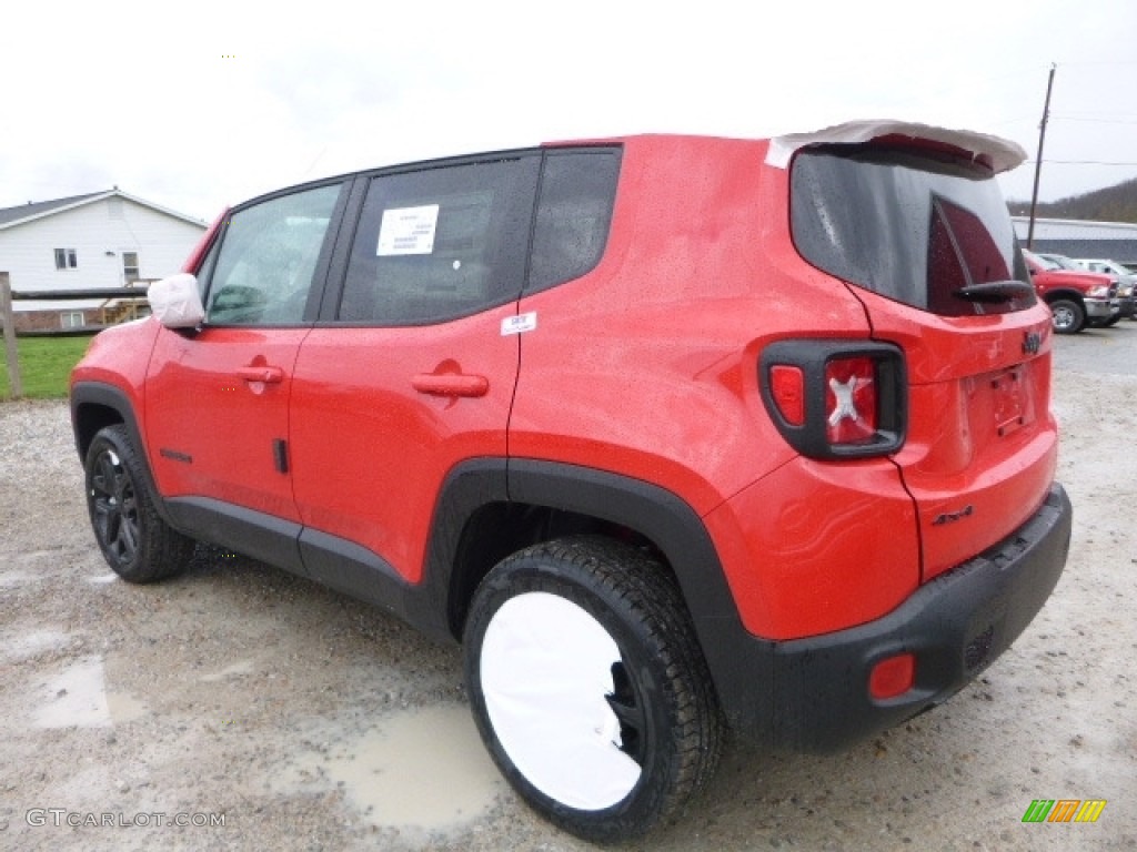 2017 Renegade Latitude 4x4 - Colorado Red / Black photo #4