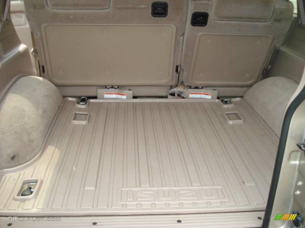 2002 Trooper LS 4x4 - Satin Gold / Beige photo #11