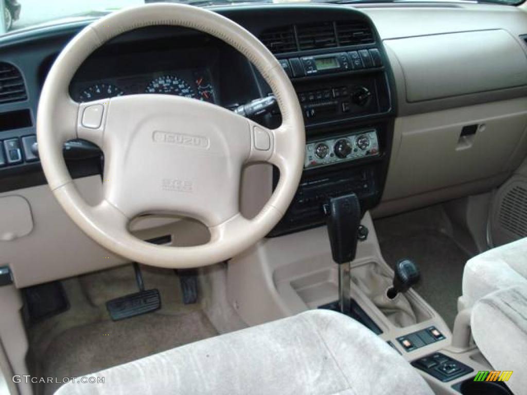 2002 Trooper LS 4x4 - Satin Gold / Beige photo #12