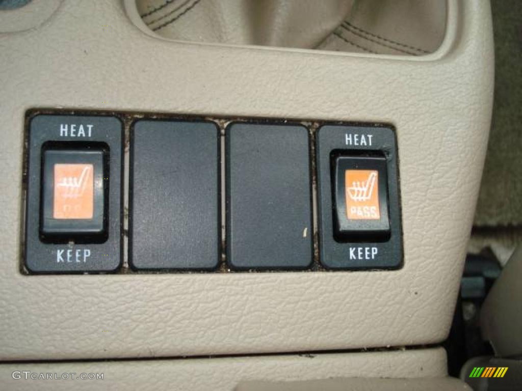 2002 Trooper LS 4x4 - Satin Gold / Beige photo #20