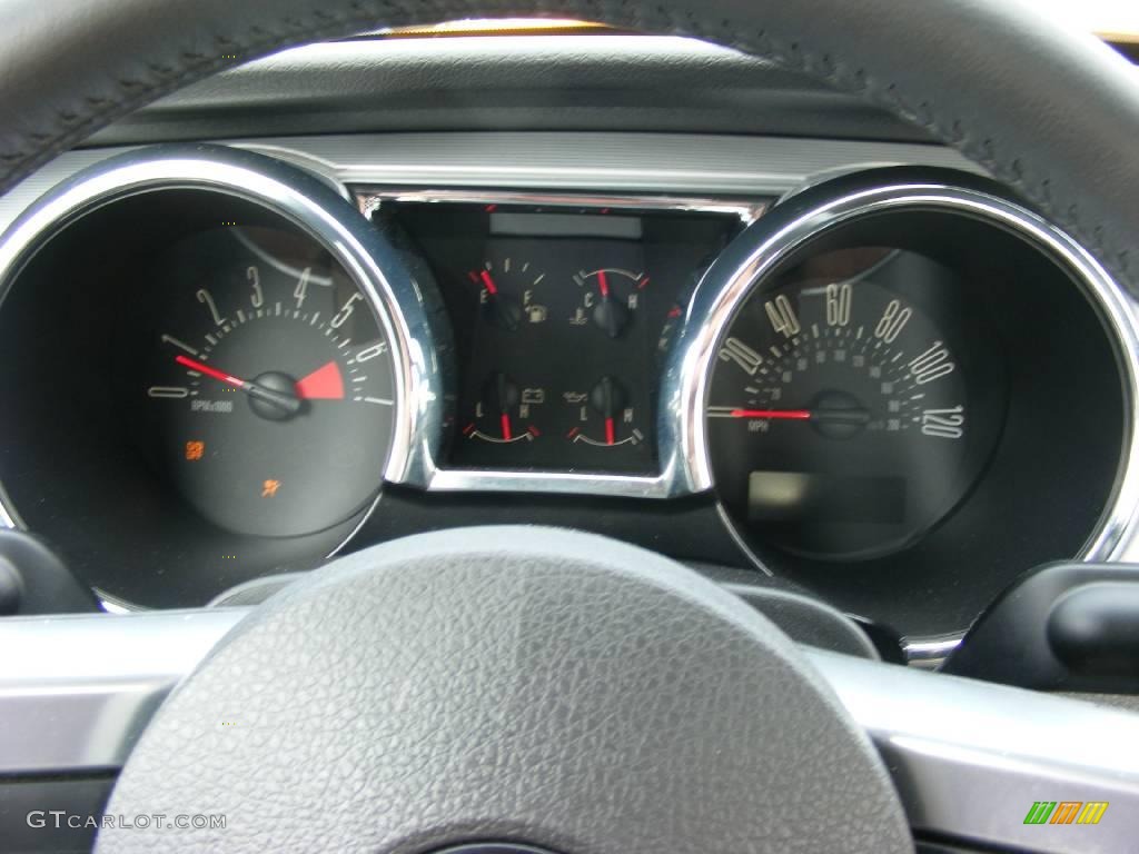 2008 Mustang V6 Premium Coupe - Grabber Orange / Dark Charcoal photo #18