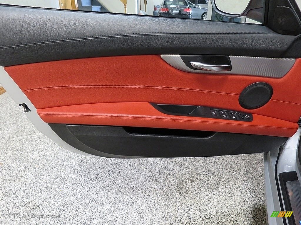 2015 BMW Z4 sDrive35is Door Panel Photos