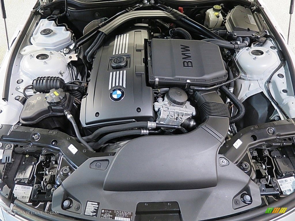2015 BMW Z4 sDrive35is Engine Photos