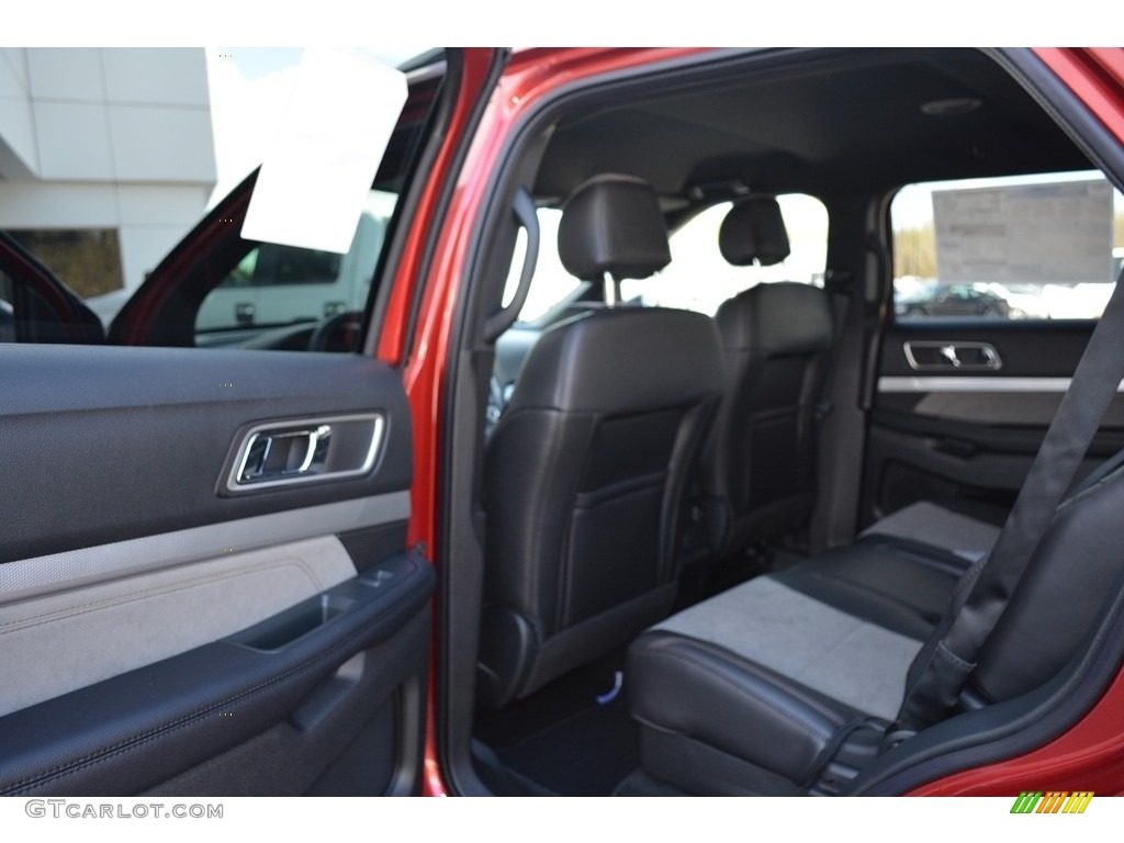 2017 Explorer XLT - Ruby Red / Ebony Black photo #8