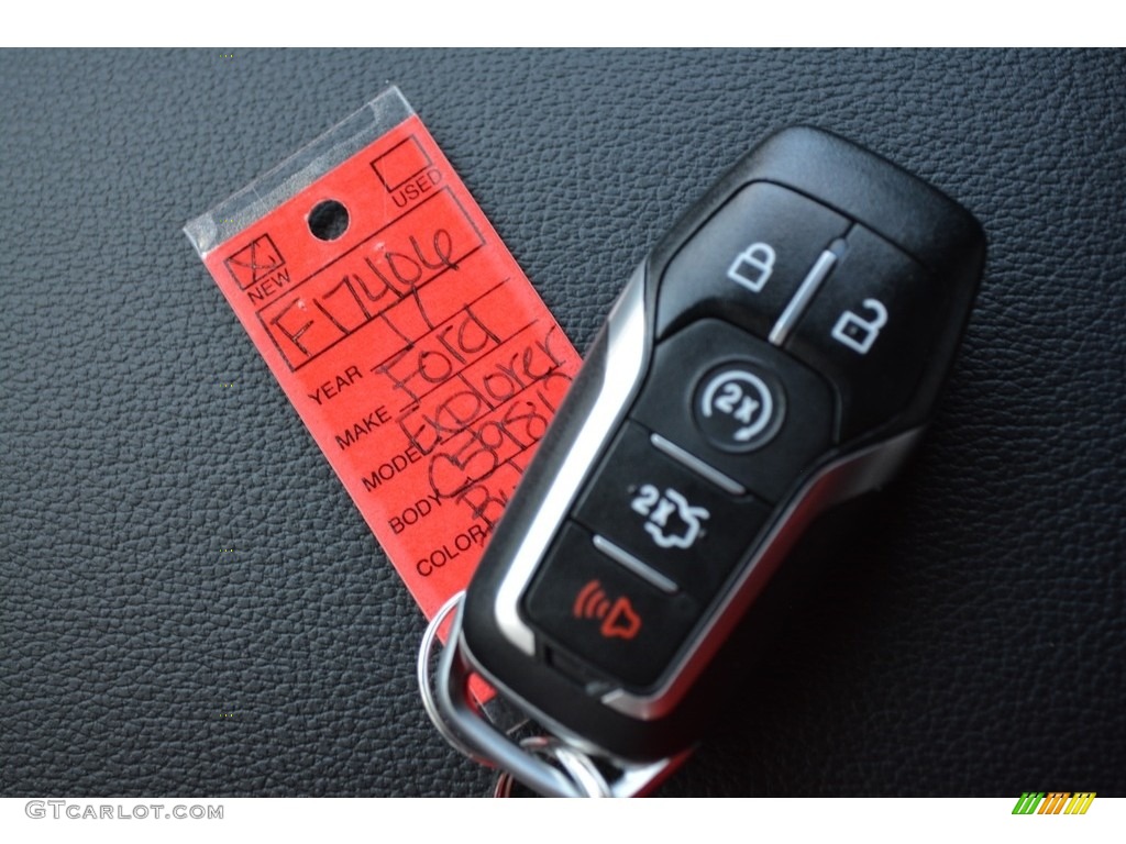 2017 Explorer XLT - Ruby Red / Ebony Black photo #22