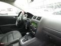 Tornado Red - Jetta SE Sedan Photo No. 13