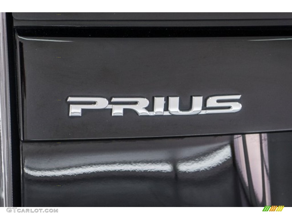 2013 Prius Three Hybrid - Black / Dark Gray photo #7