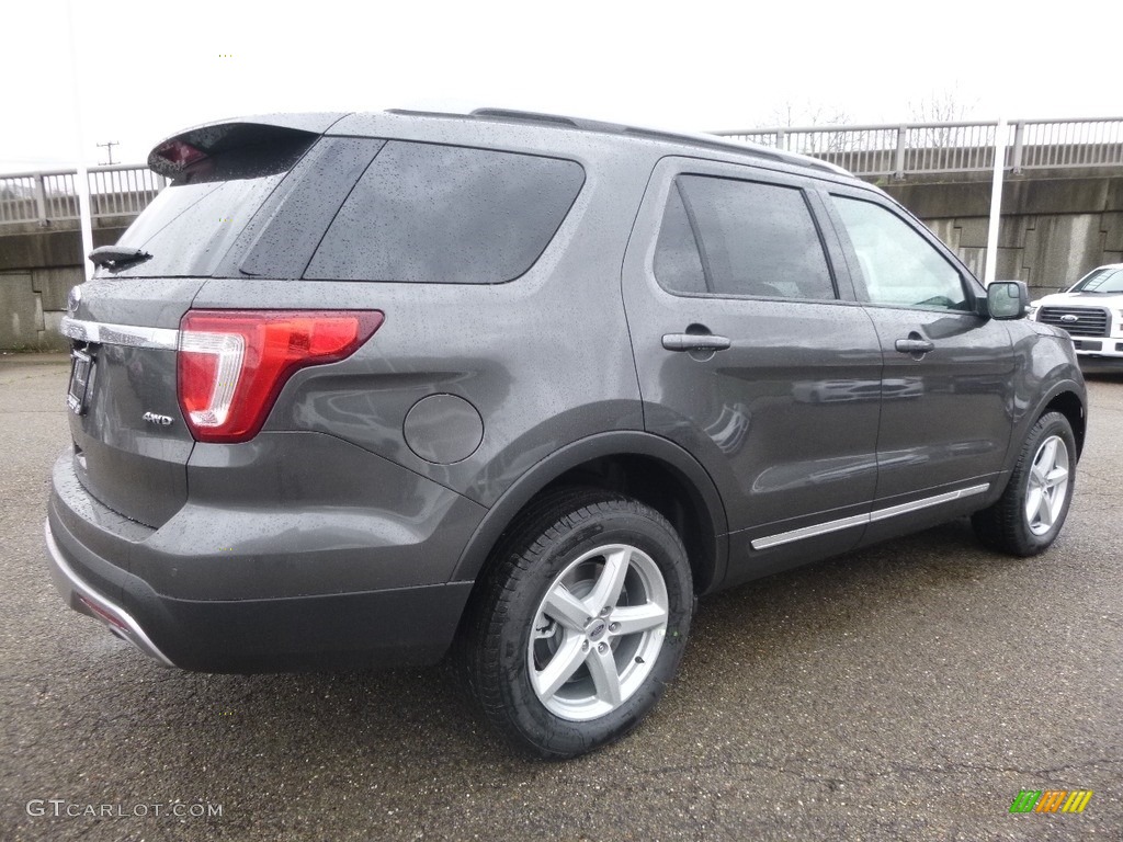 2017 Explorer XLT 4WD - Magnetic / Ebony Black photo #2