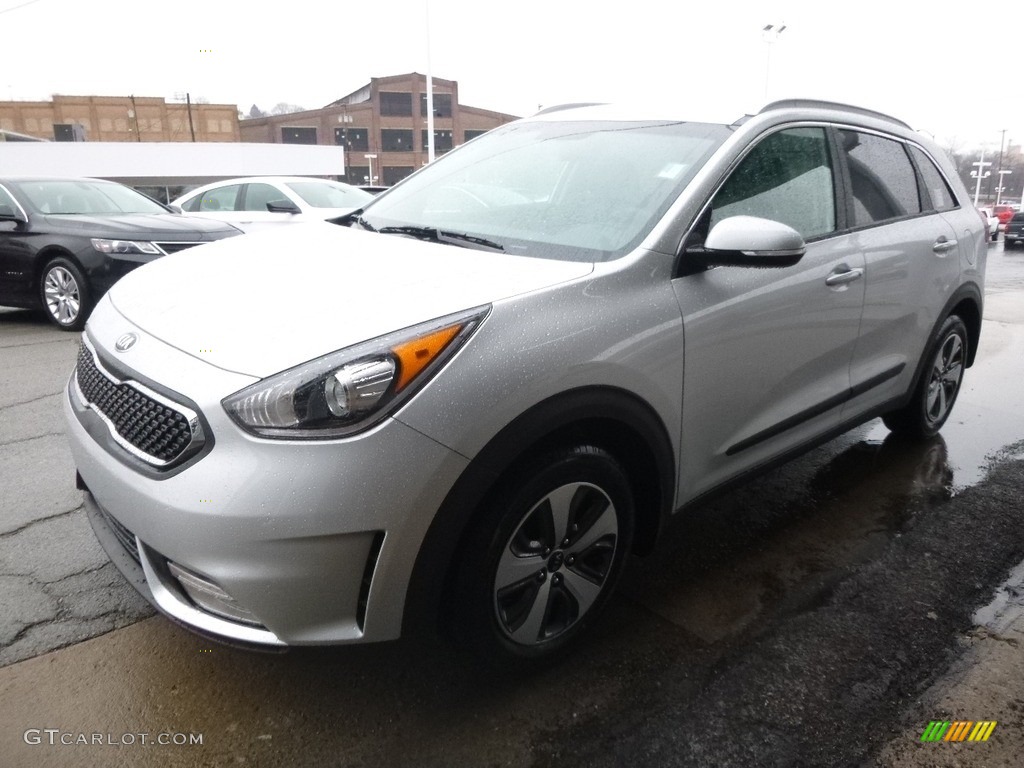 2017 Niro EX Hybrid - Silky Silver / Charcoal photo #7