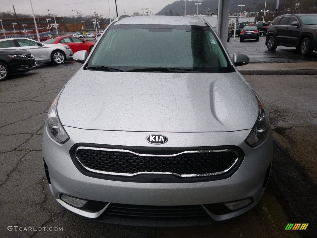 2017 Niro EX Hybrid - Silky Silver / Charcoal photo #8