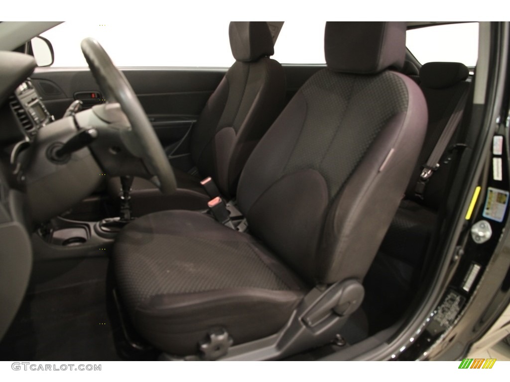 2010 Accent GS 3 Door - Ebony Black / Black photo #5