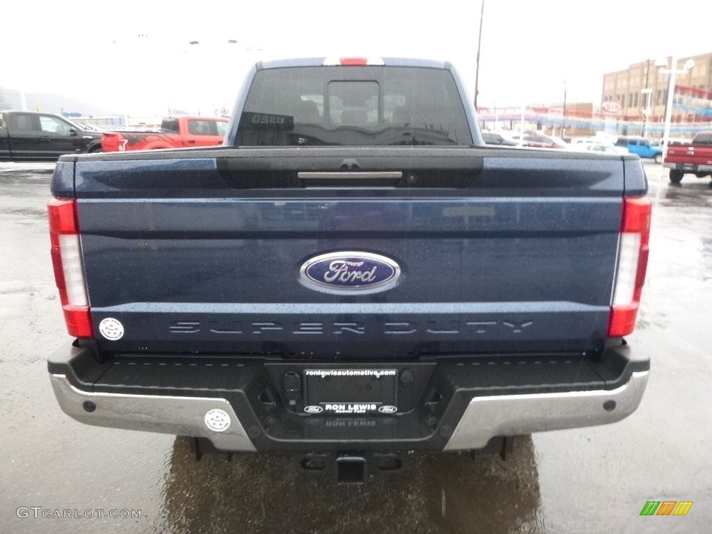 2017 F350 Super Duty Lariat Crew Cab 4x4 - Blue Jeans / Camel photo #3