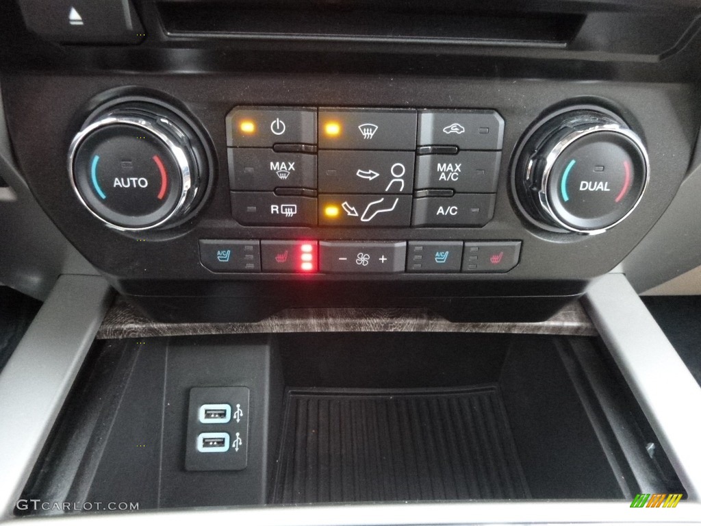 2017 F350 Super Duty Lariat Crew Cab 4x4 - Blue Jeans / Camel photo #17