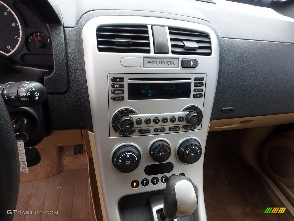 2006 Equinox LT AWD - Sandstone Metallic / Light Cashmere photo #28