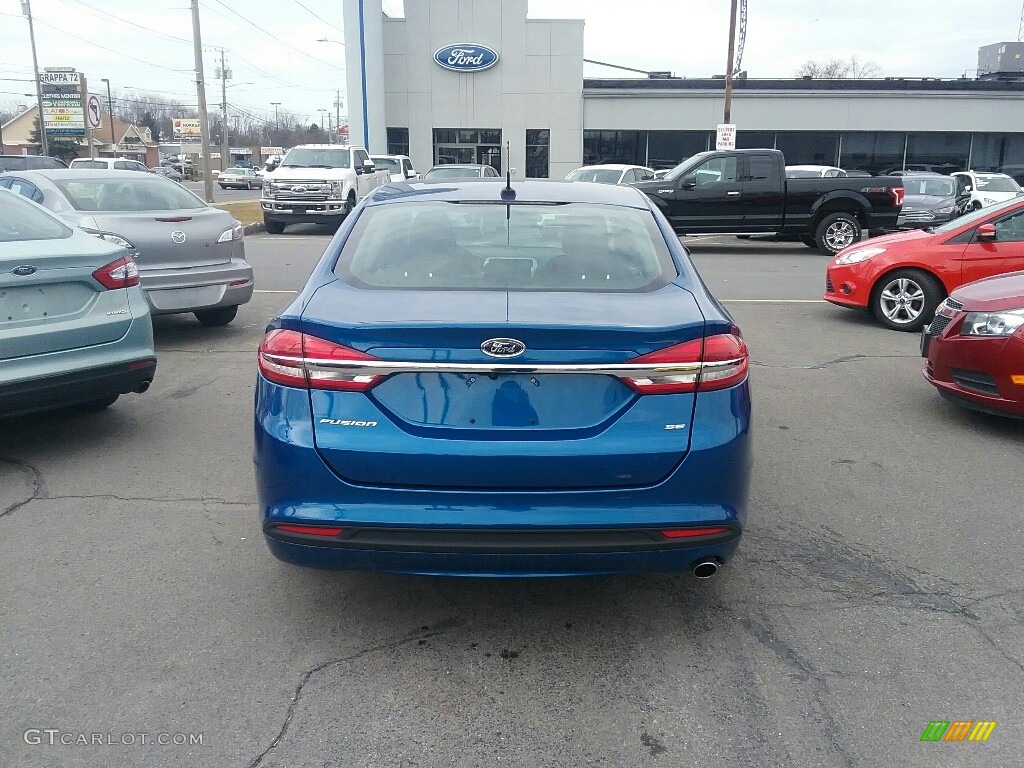 2017 Fusion SE - Lightning Blue / Ebony photo #5