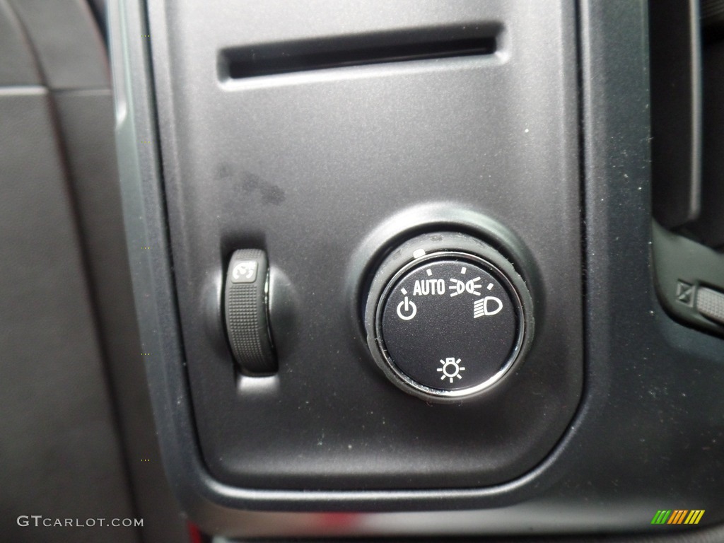 2017 Chevrolet Silverado 3500HD Work Truck Crew Cab Dual Rear Wheel 4x4 Controls Photo #119693364
