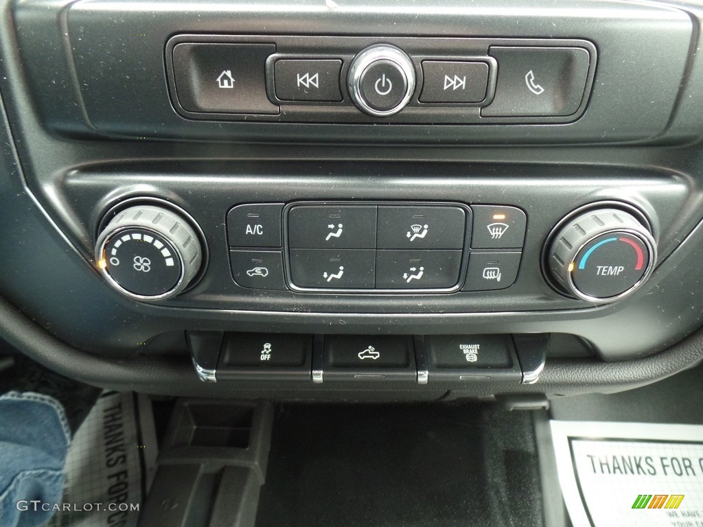 2017 Chevrolet Silverado 3500HD Work Truck Crew Cab Dual Rear Wheel 4x4 Controls Photo #119693490
