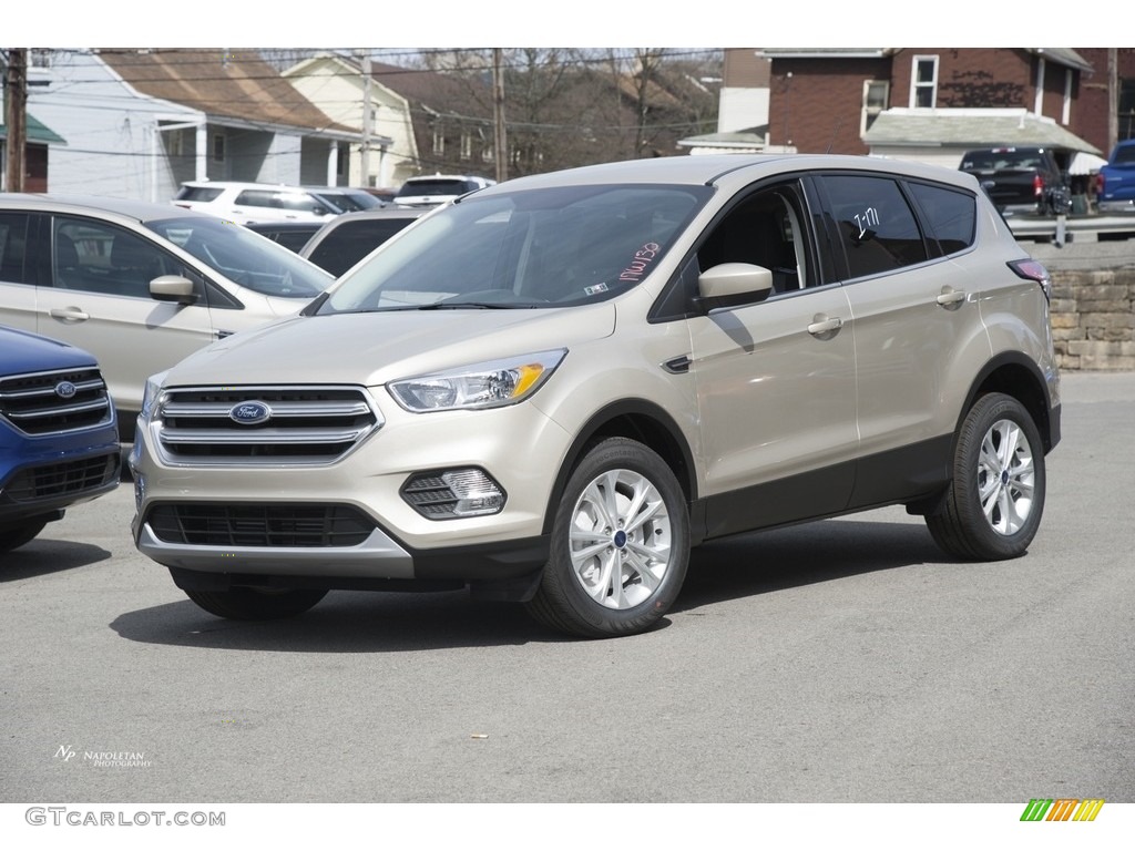 2017 Escape SE 4WD - White Gold / Charcoal Black photo #1