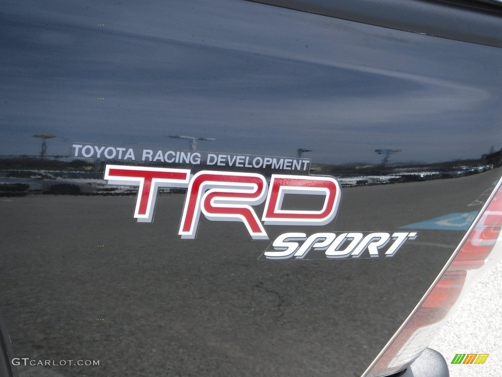 2009 Toyota Tacoma V6 TRD Sport Double Cab 4x4 Marks and Logos Photos