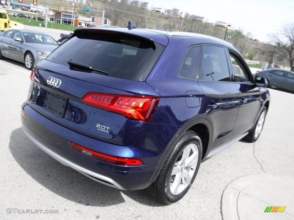Navarra Blue Metallic 2018 Audi Q5 2.0 TFSI Premium quattro Exterior Photo #119701824