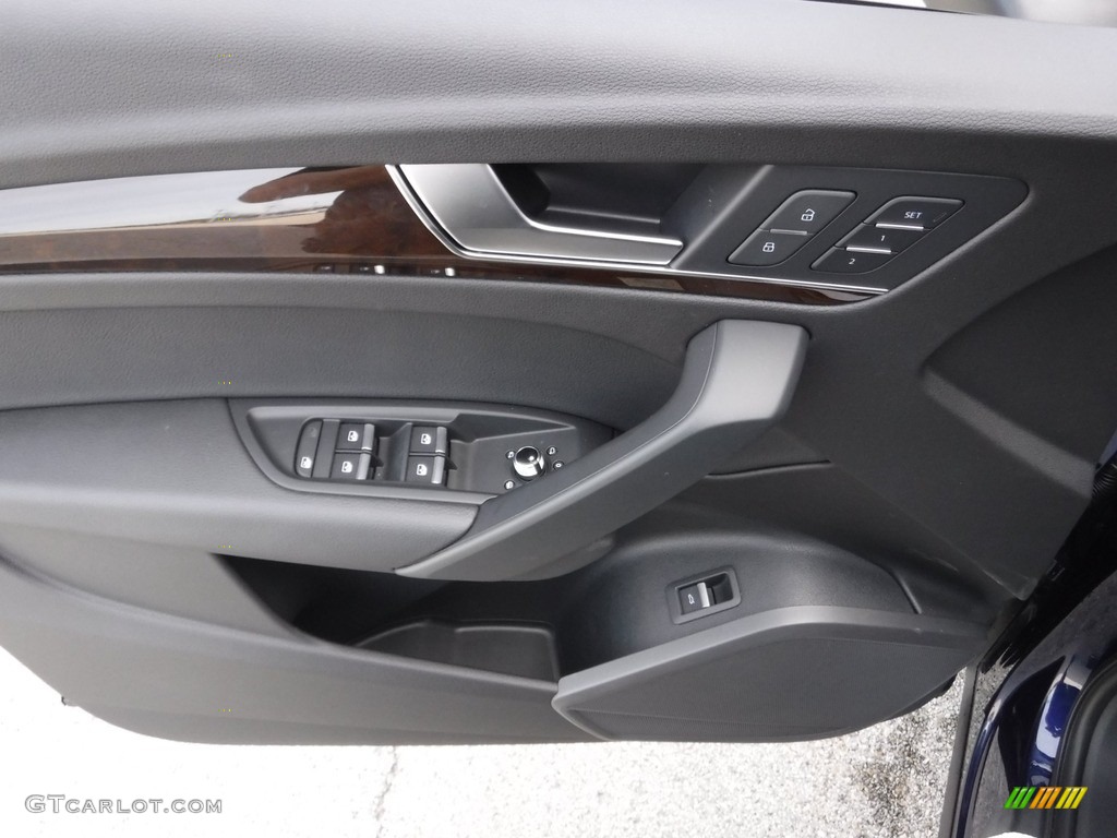 2018 Audi Q5 2.0 TFSI Premium quattro Black Door Panel Photo #119701986