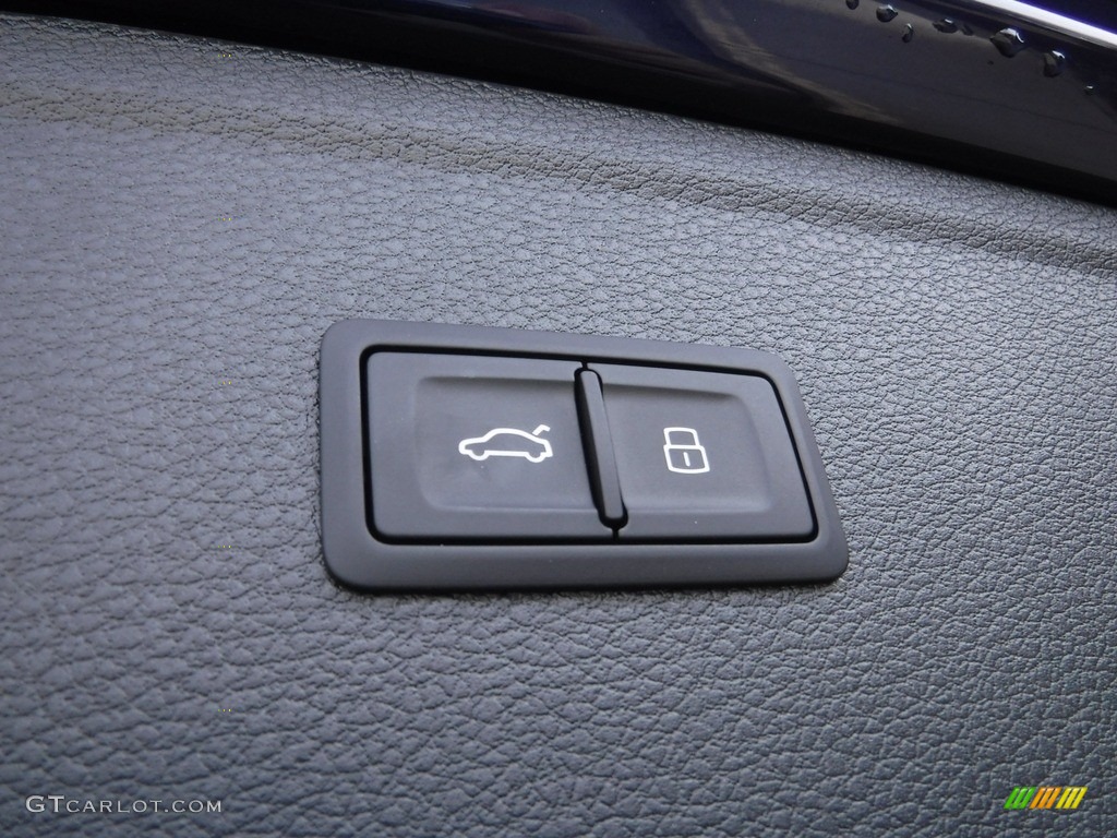 2018 Audi Q5 2.0 TFSI Premium quattro Controls Photo #119702424