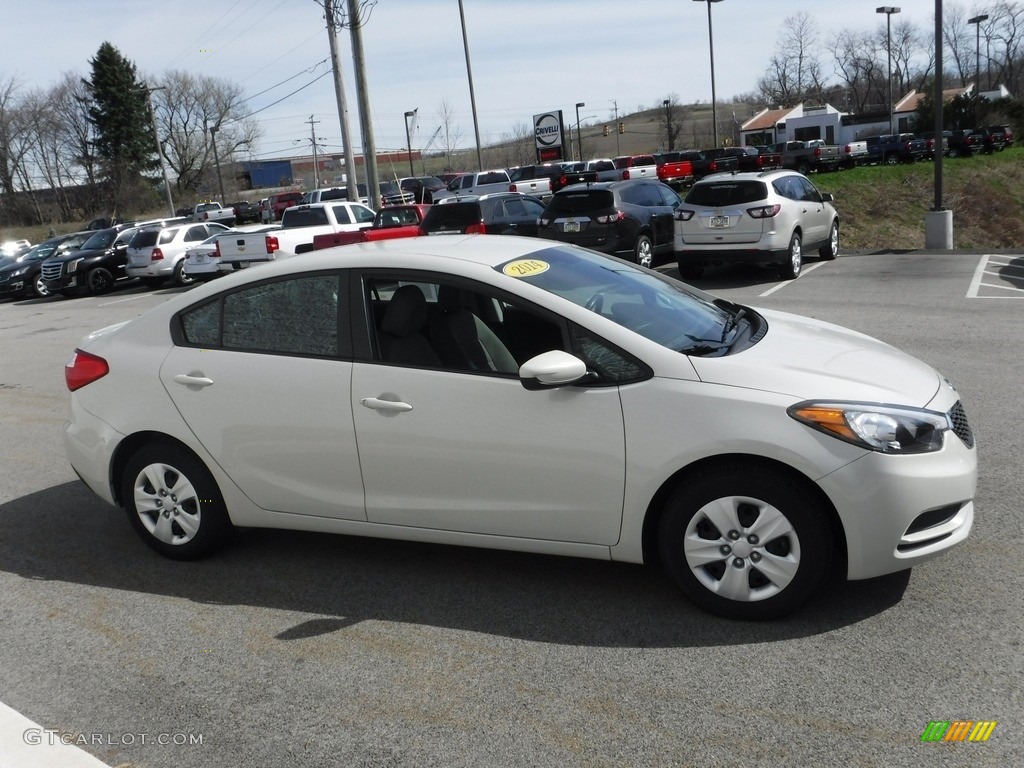 2014 Forte LX - Desert Sand / Gray photo #6