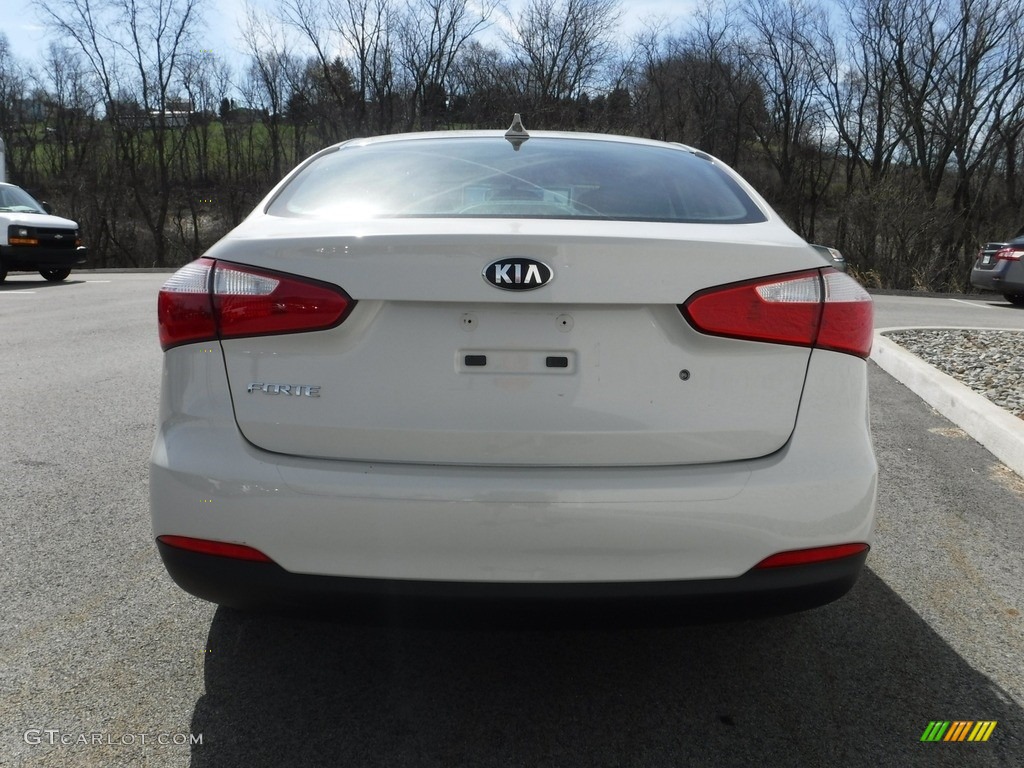 2014 Forte LX - Desert Sand / Gray photo #8