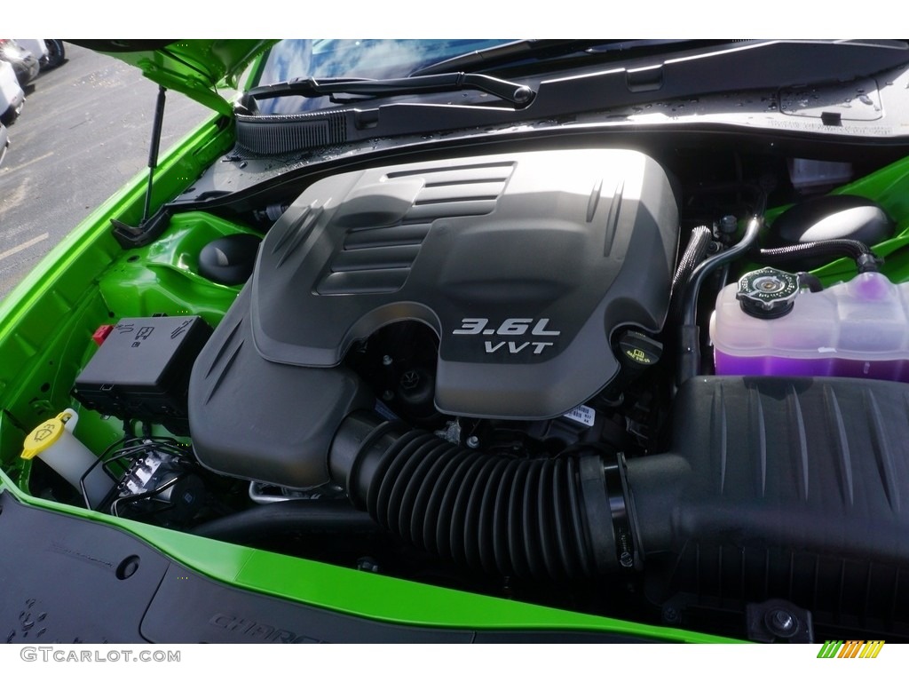 2017 Dodge Charger SE 3.6 Liter DOHC 24-Valve VVT Pentastar V6 Engine Photo #119714811