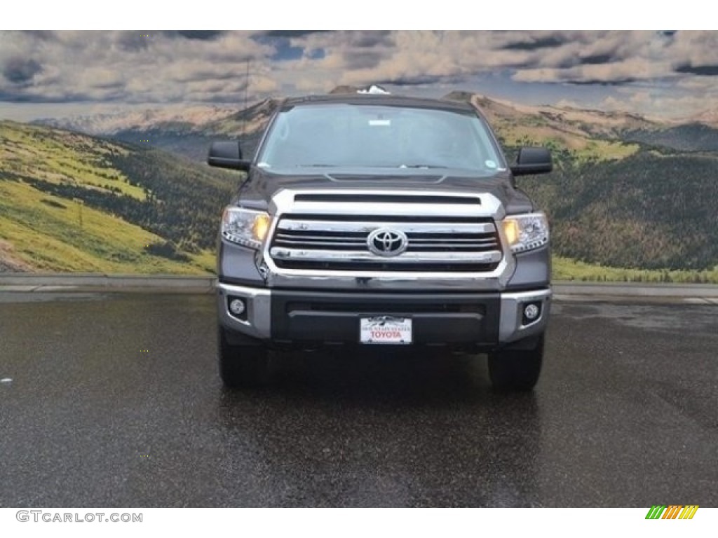 2017 Tundra SR5 Double Cab 4x4 - Magnetic Gray Metallic / Graphite photo #2