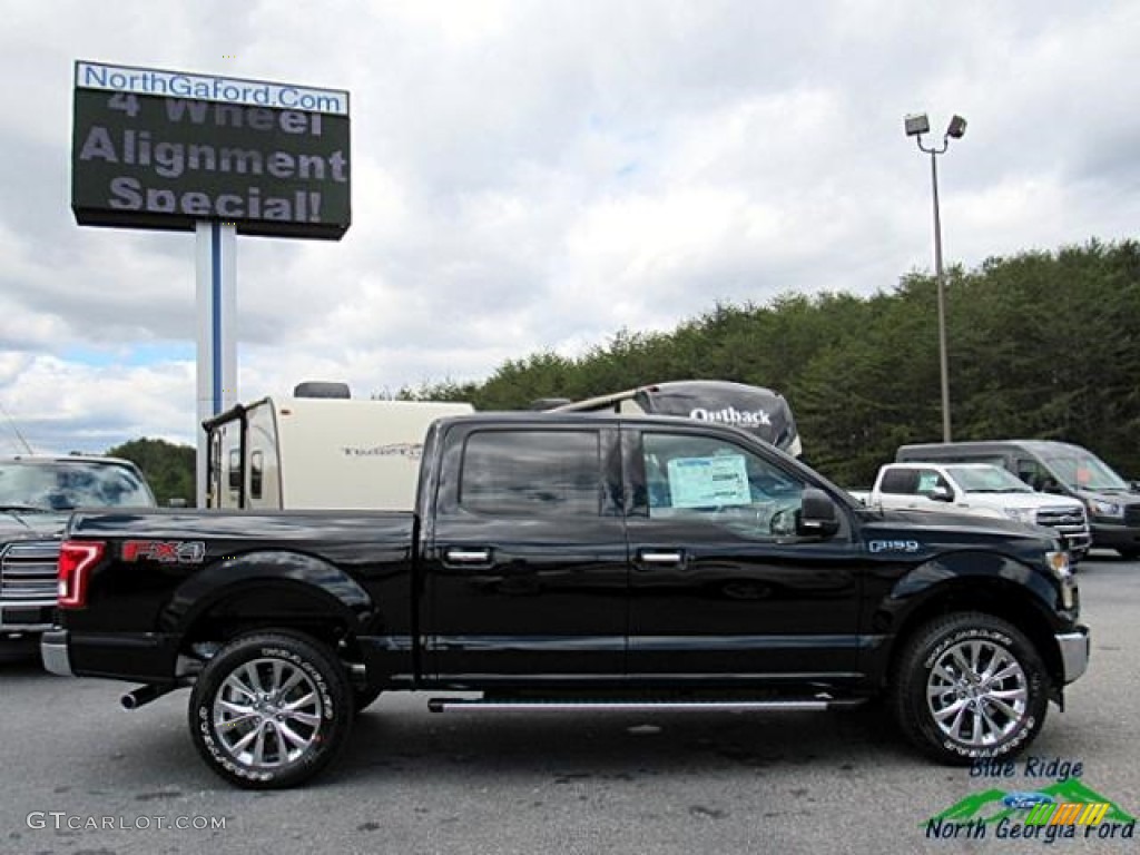2017 F150 XLT SuperCrew 4x4 - Shadow Black / Earth Gray photo #6