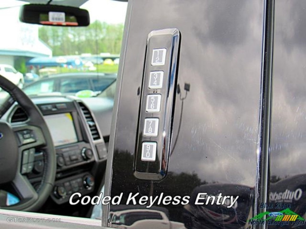2017 F150 XLT SuperCrew 4x4 - Shadow Black / Earth Gray photo #29
