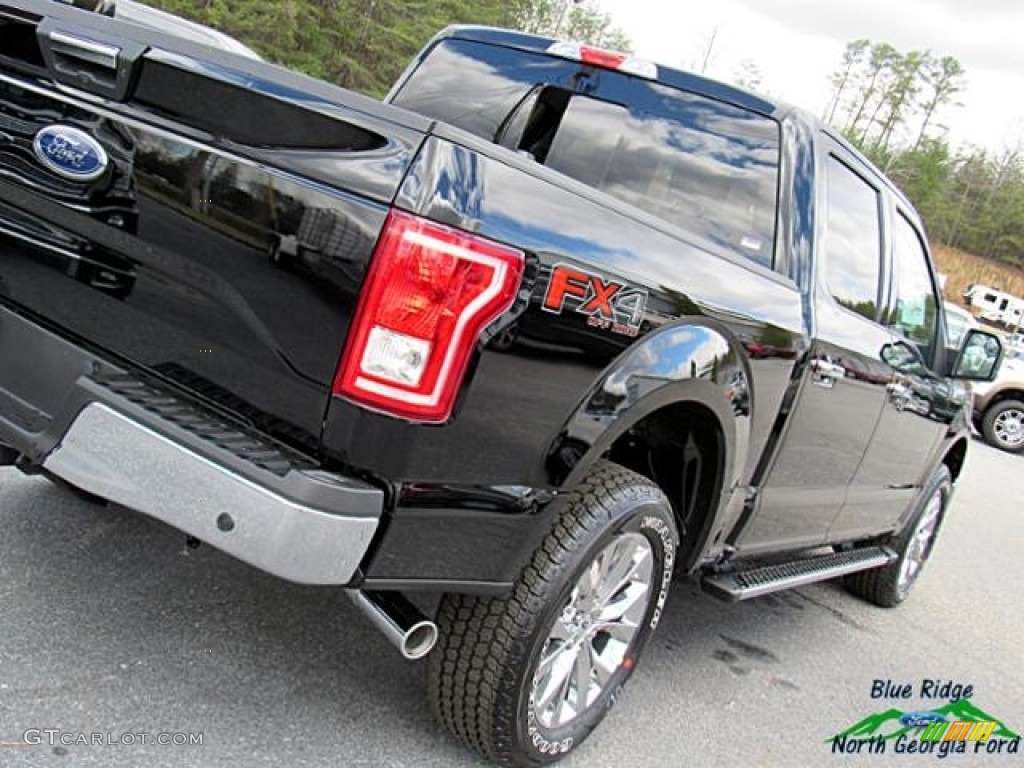 2017 F150 XLT SuperCrew 4x4 - Shadow Black / Earth Gray photo #38
