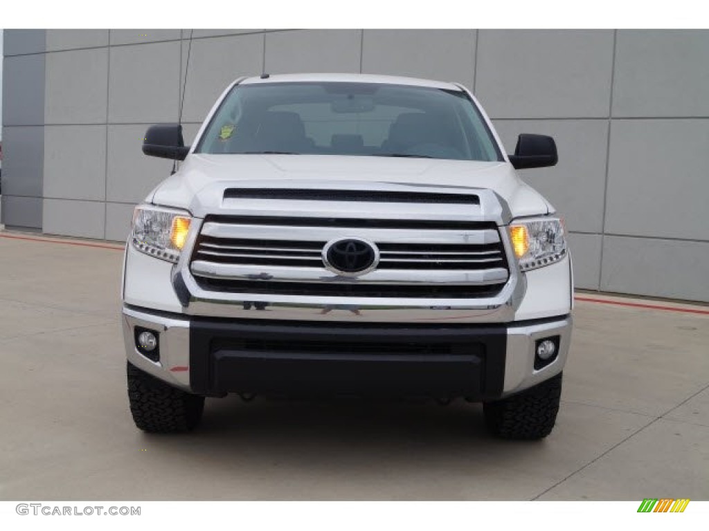 2017 Tundra SR5 TSS Off-Road CrewMax - Super White / Graphite photo #3