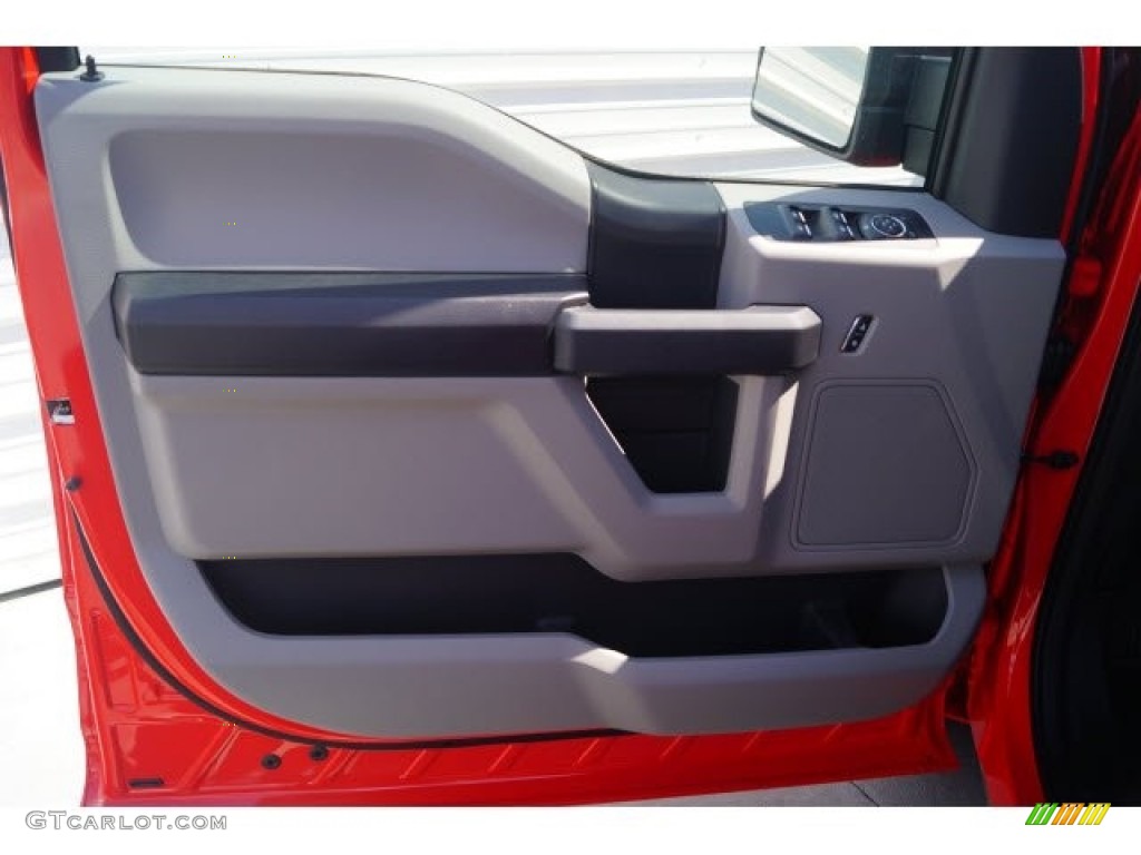 2017 F150 XL SuperCrew - Race Red / Black photo #11