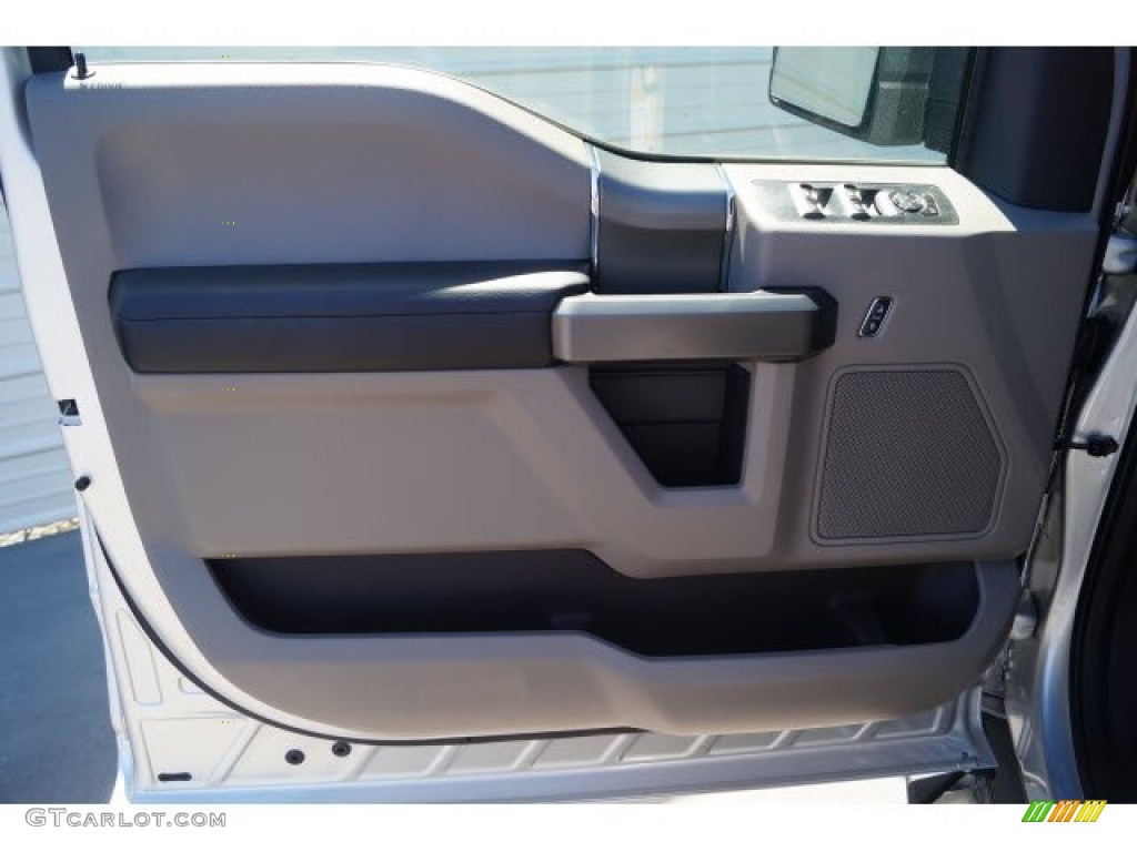 2017 F150 XLT SuperCrew - Ingot Silver / Earth Gray photo #12