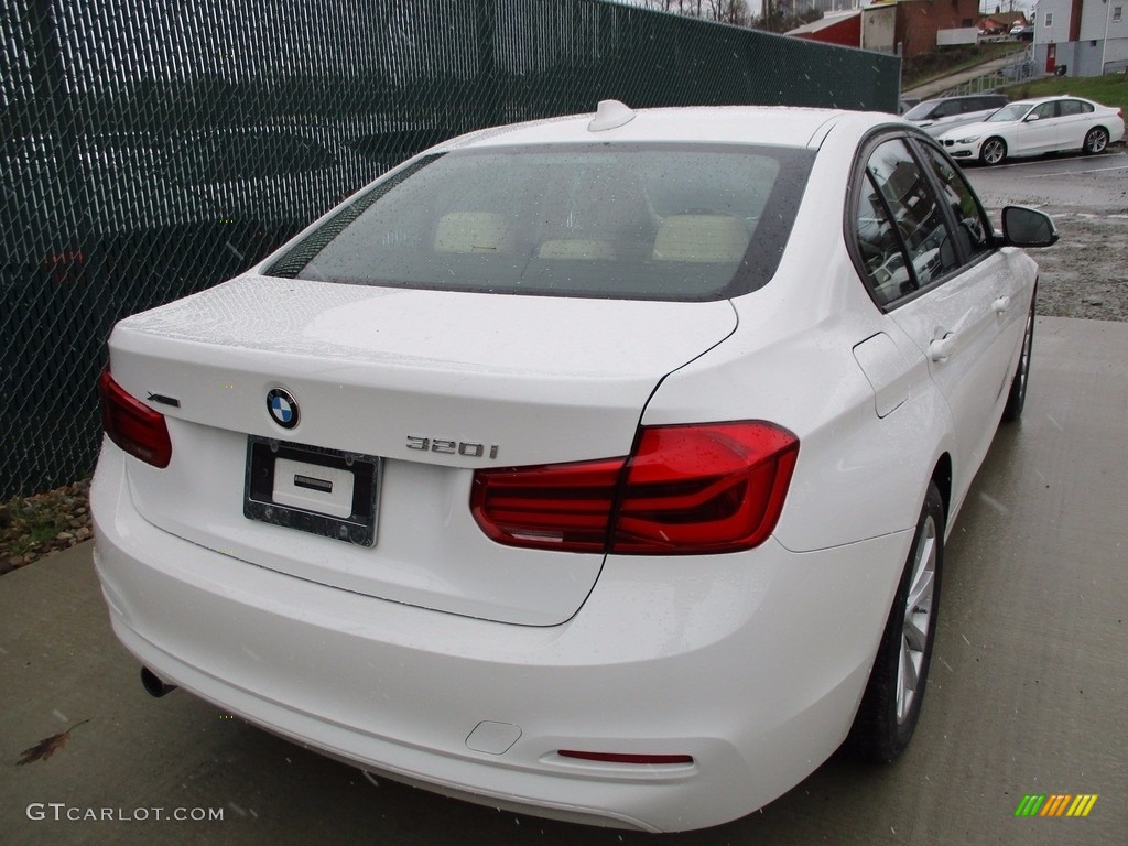 2017 3 Series 320i xDrive Sedan - Alpine White / Venetian Beige/Black photo #4