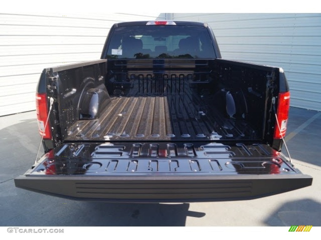 2017 F150 XL SuperCab - Shadow Black / Black photo #8