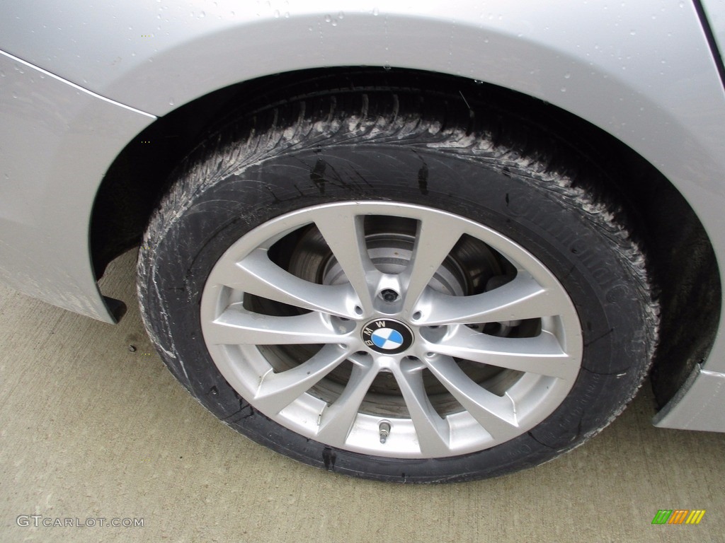 2017 3 Series 320i xDrive Sedan - Glacier Silver Metallic / Black photo #3