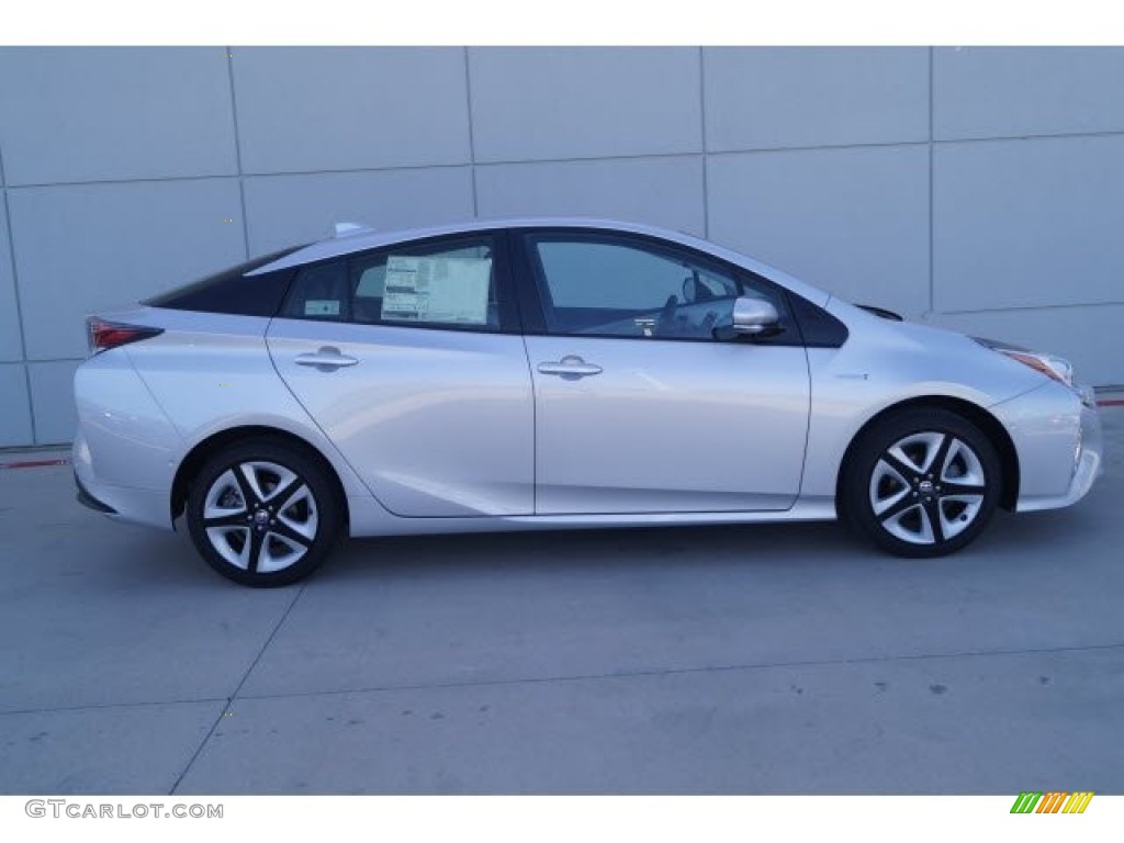Classic Silver Metallic 2017 Toyota Prius Prius Four Touring Exterior Photo #119728525