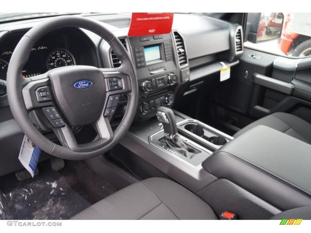 Black Interior 2017 Ford F150 XLT SuperCrew Photo #119731846