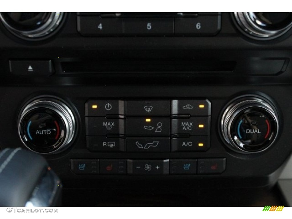 2017 F150 Lariat SuperCrew - Race Red / Earth Gray photo #17