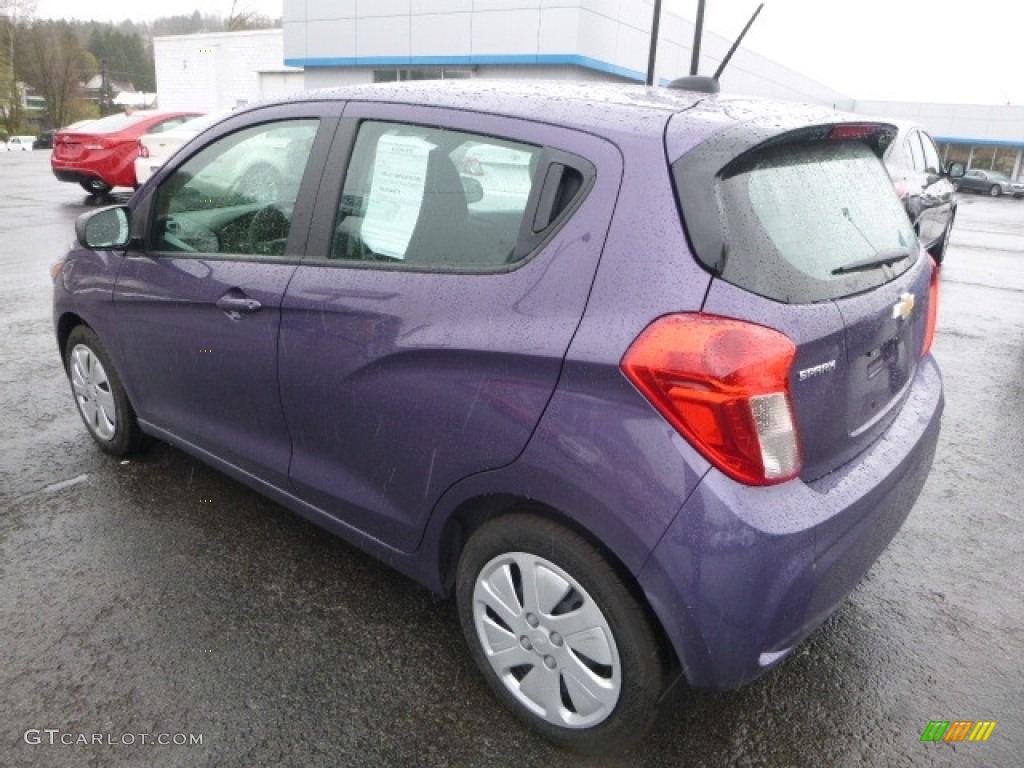 2017 Spark LS - Kalamata Metallic / Jet Black photo #9