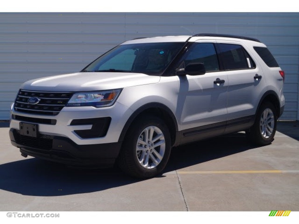 2017 Explorer FWD - Ingot Silver / Medium Light Camel photo #3