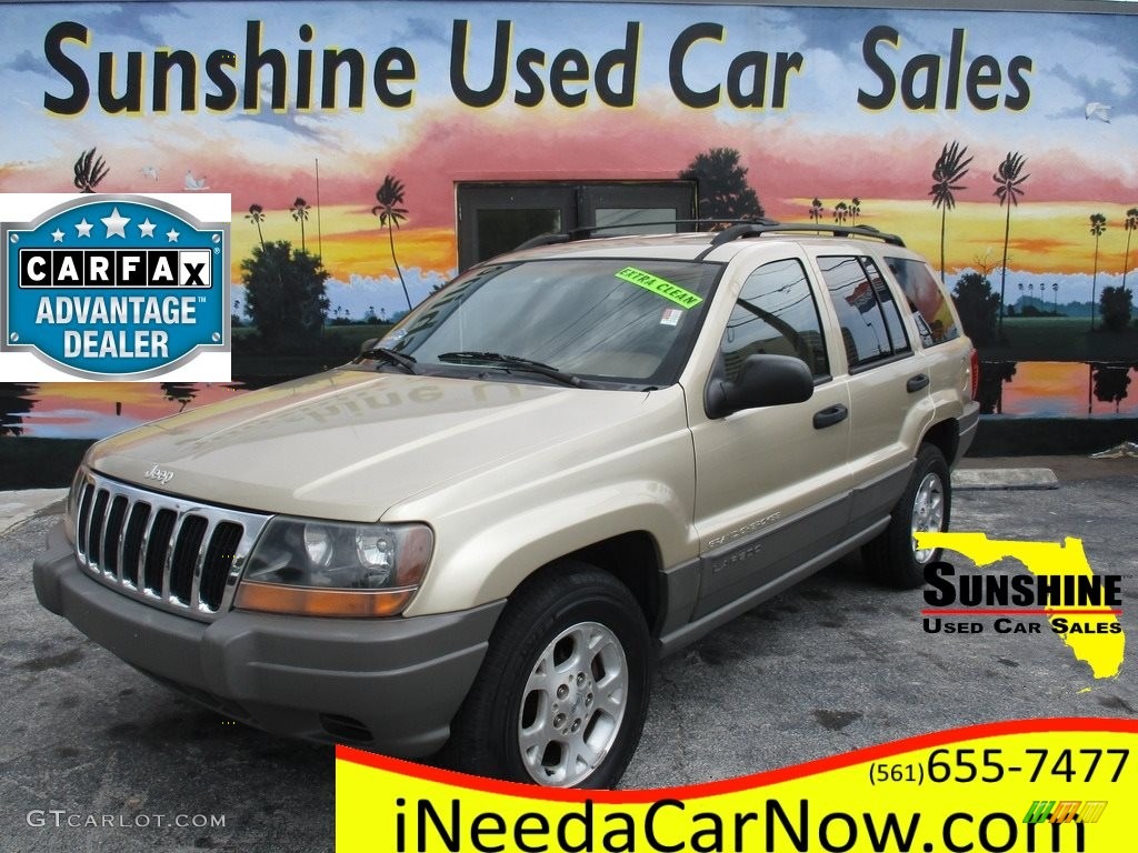 2000 Grand Cherokee Laredo - Champagne Pearlcoat / Taupe photo #1